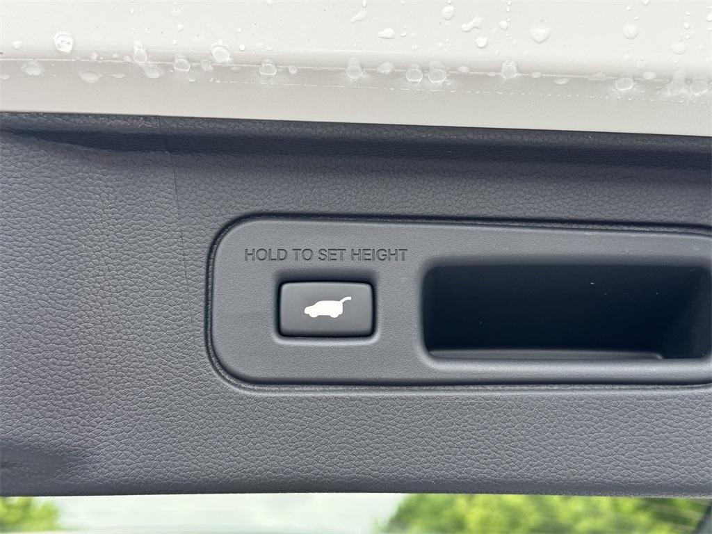new 2025 Honda Pilot car, priced at $41,405