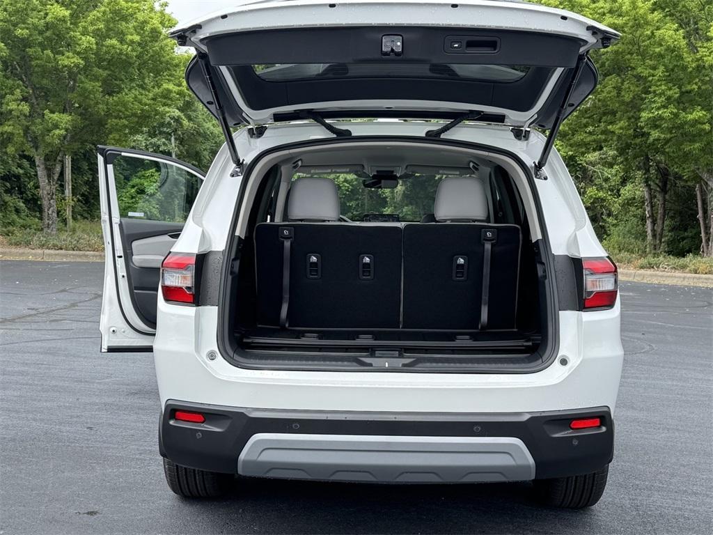 new 2025 Honda Pilot car, priced at $41,405