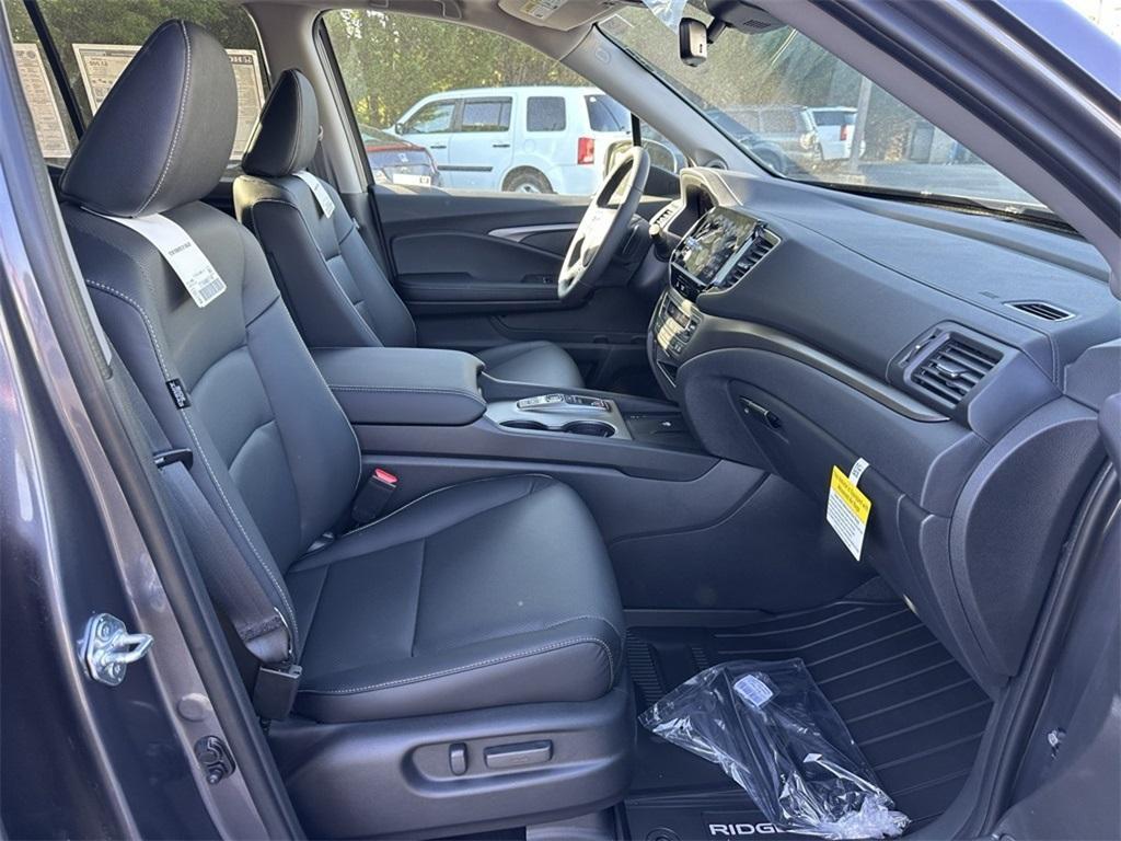 new 2025 Honda Ridgeline car, priced at $41,330