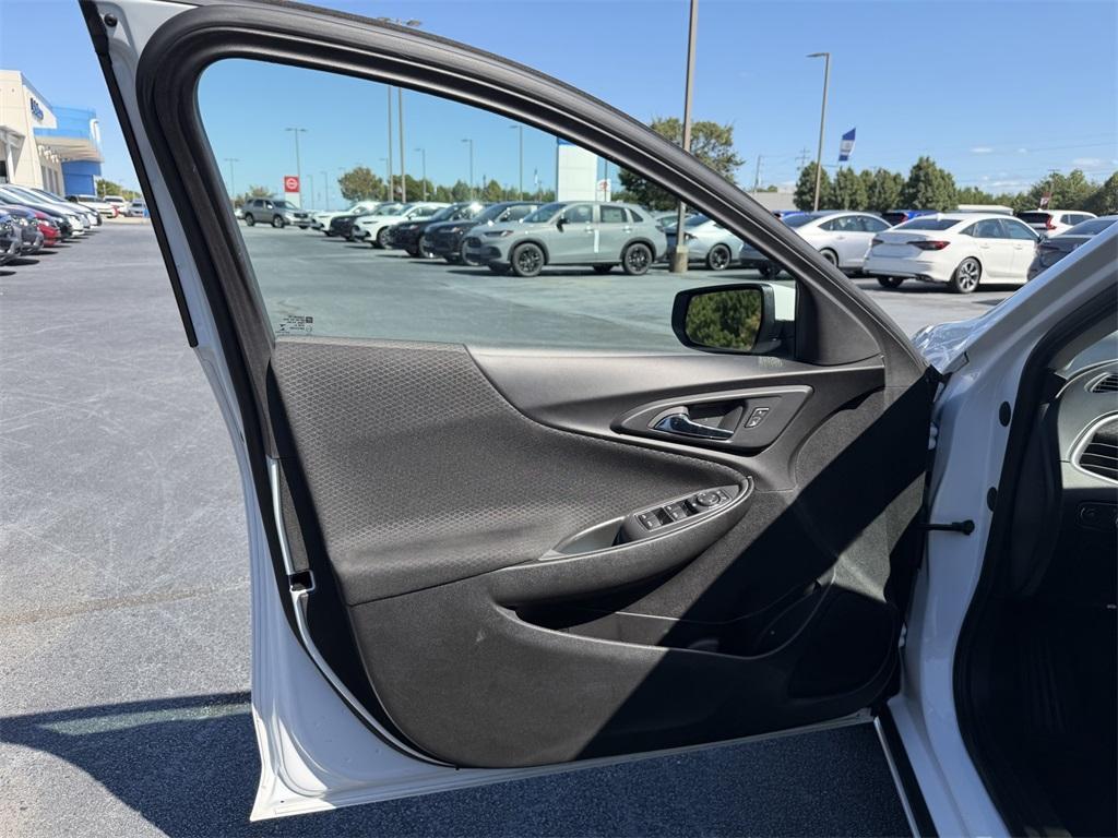 used 2024 Chevrolet Malibu car, priced at $19,250