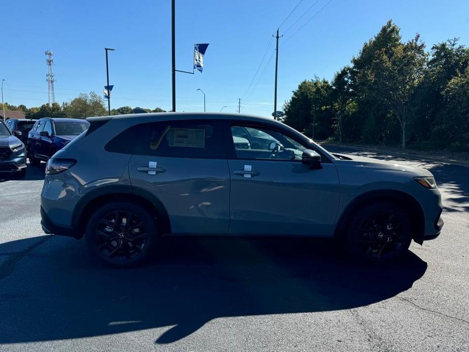 new 2025 Honda HR-V car, priced at $27,005