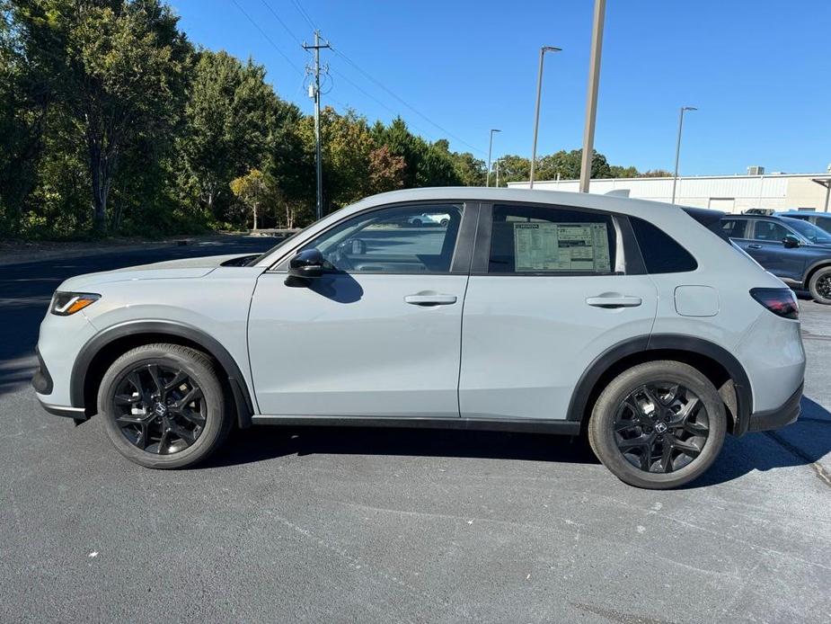 new 2025 Honda HR-V car, priced at $27,005