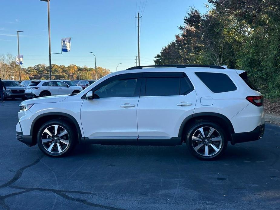 used 2023 Honda Pilot car, priced at $43,000