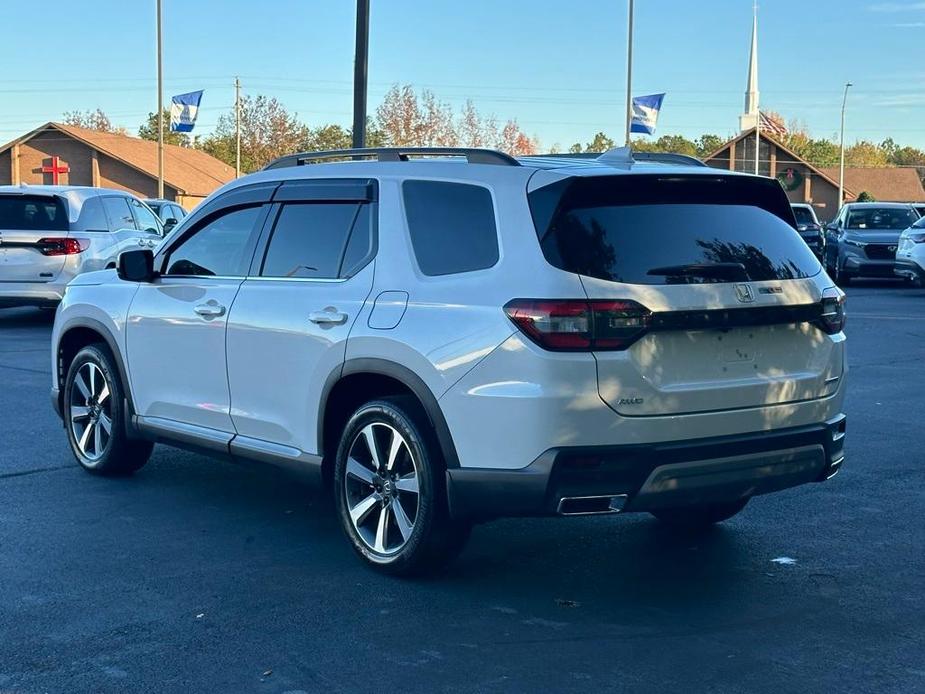 used 2023 Honda Pilot car, priced at $43,000