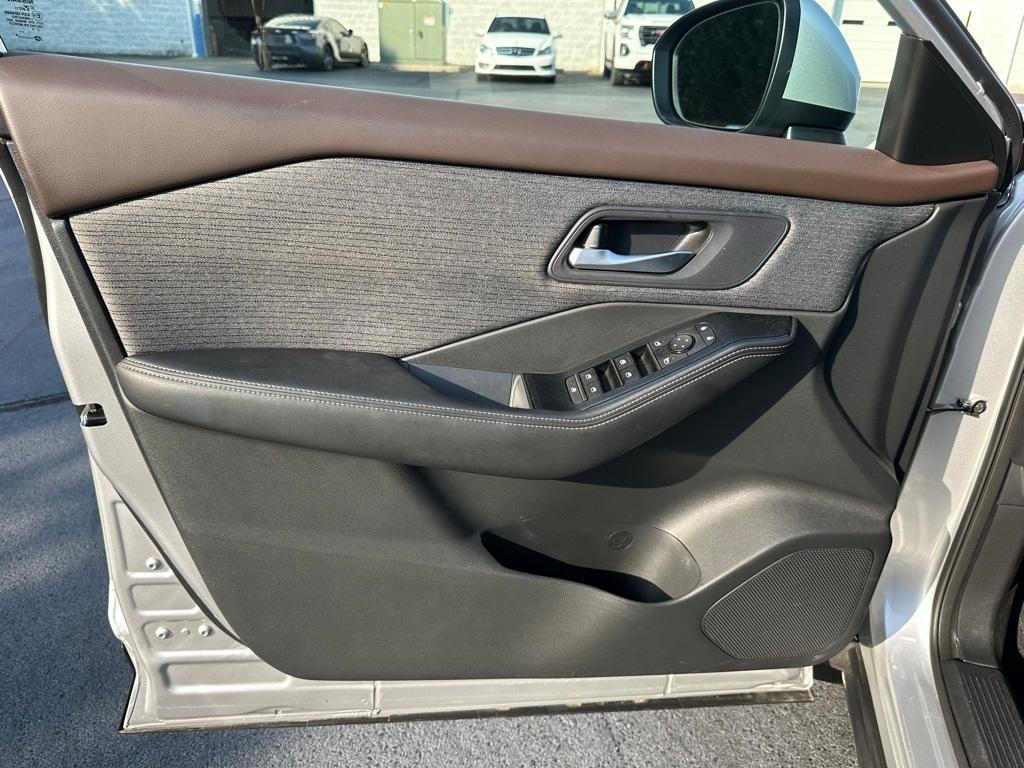 used 2022 Nissan Rogue car, priced at $22,250