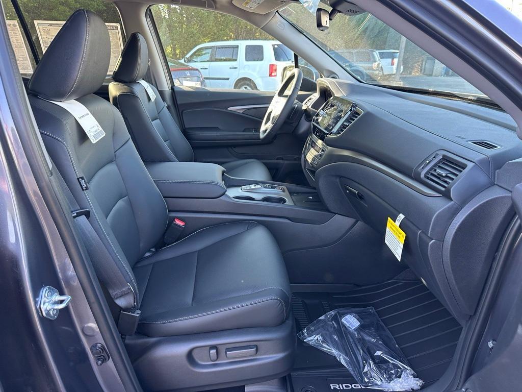 new 2025 Honda Ridgeline car, priced at $41,330