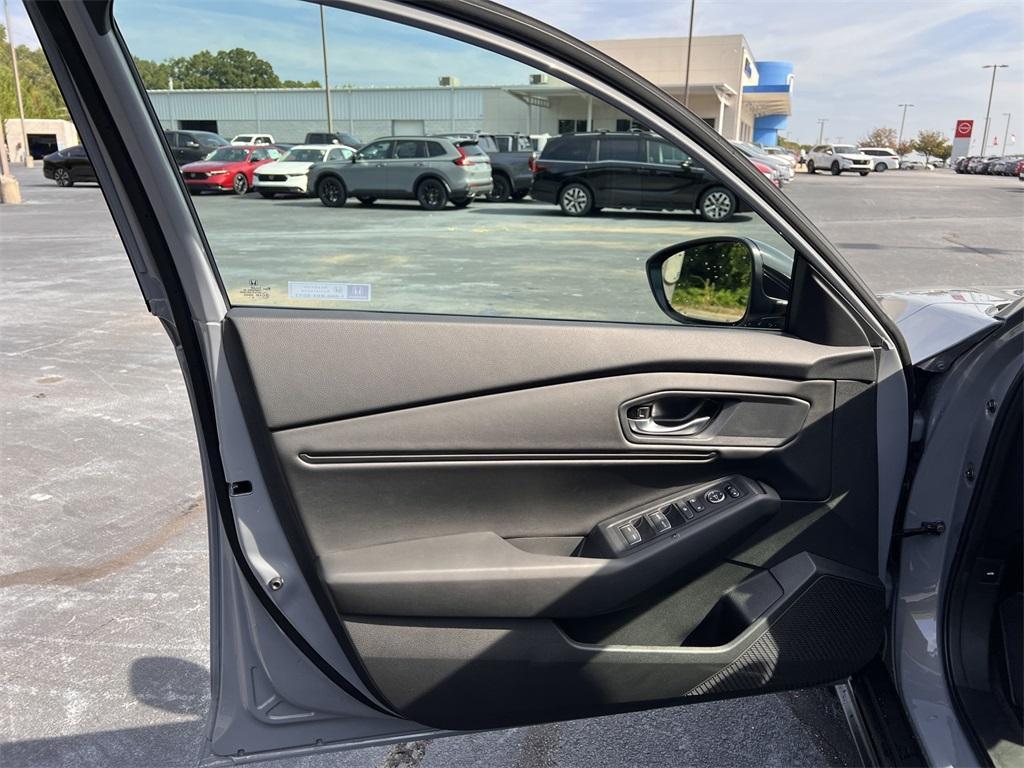 new 2025 Honda Accord car, priced at $29,165