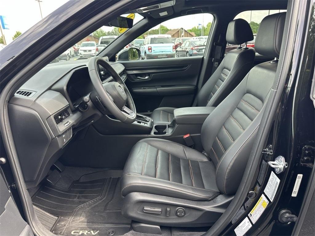 used 2024 Honda CR-V Hybrid car, priced at $36,000