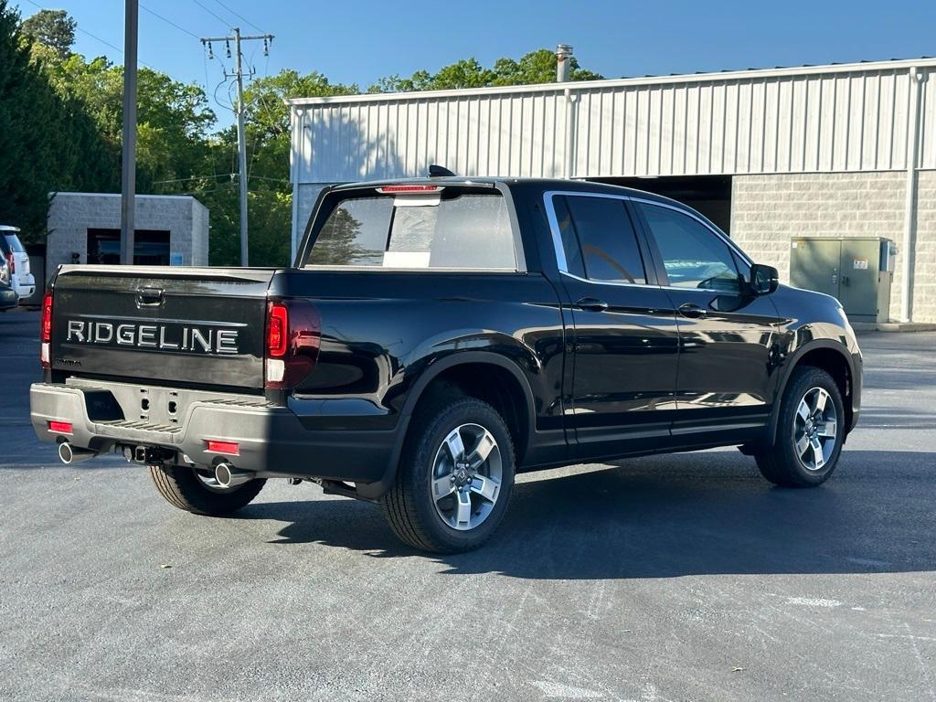 new 2025 Honda Ridgeline car, priced at $39,680