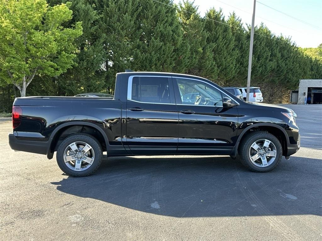 new 2025 Honda Ridgeline car, priced at $39,680