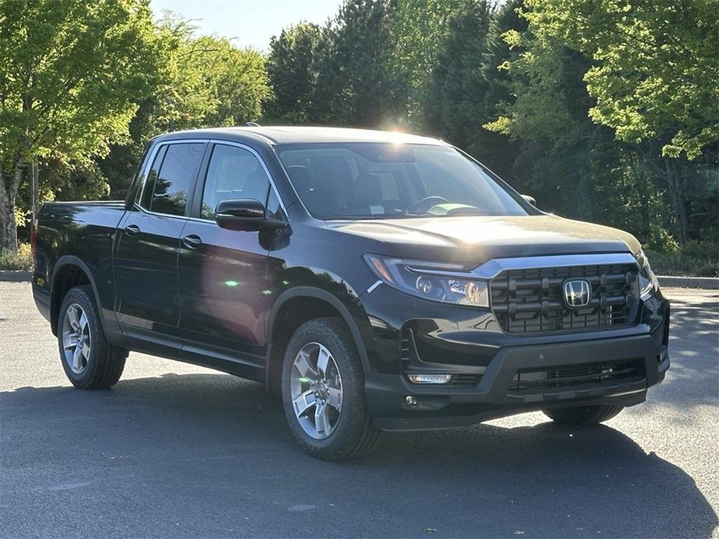new 2025 Honda Ridgeline car, priced at $39,680