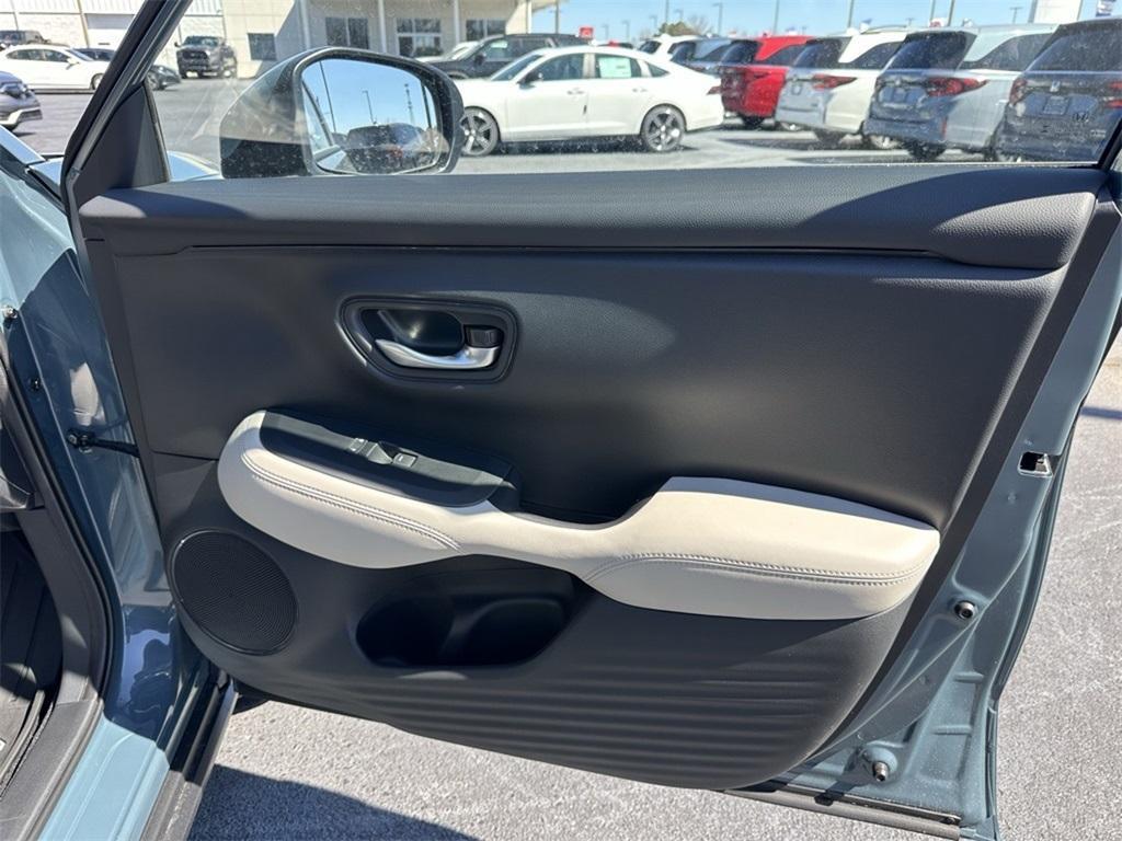 new 2025 Honda HR-V car, priced at $25,250