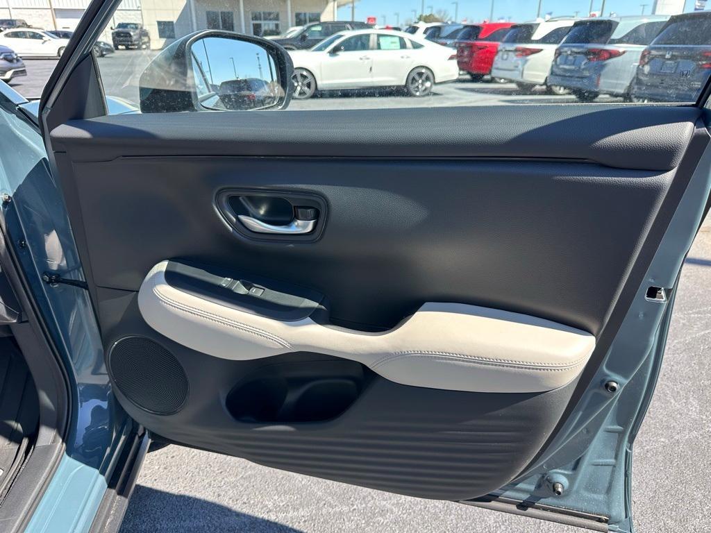 new 2025 Honda HR-V car, priced at $25,250