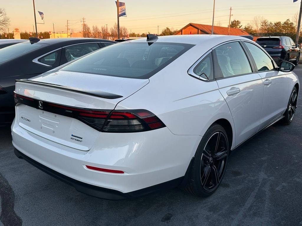 new 2025 Honda Accord Hybrid car, priced at $32,760