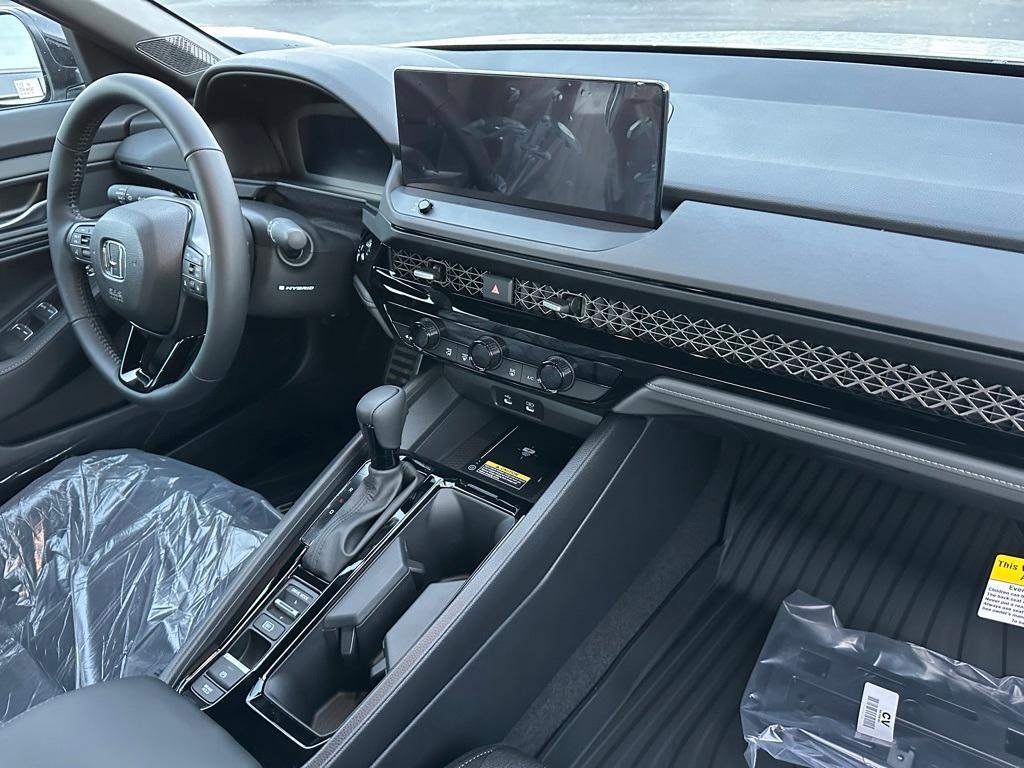 new 2025 Honda Accord Hybrid car, priced at $32,760