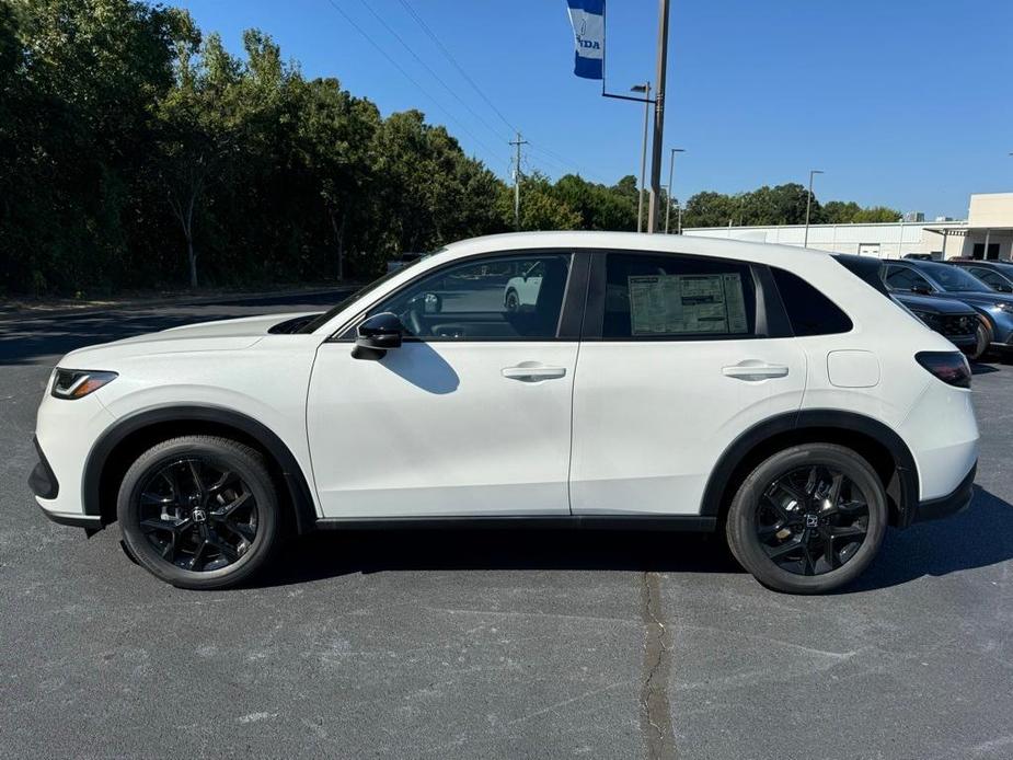 new 2025 Honda HR-V car, priced at $27,005