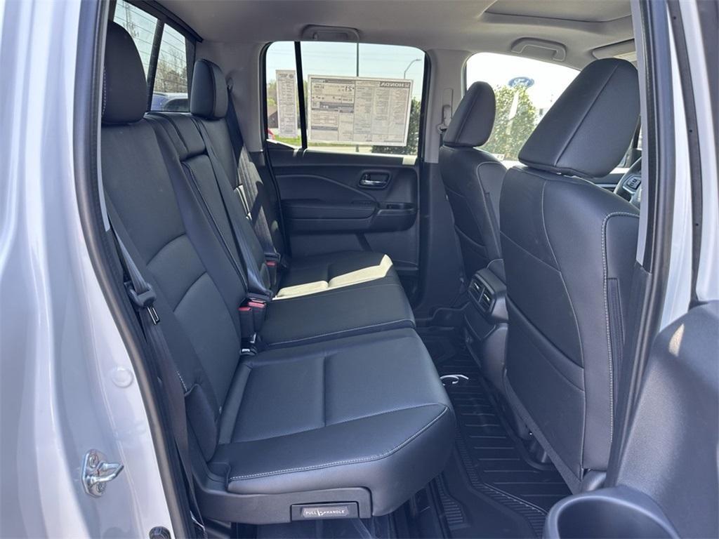 new 2025 Honda Ridgeline car, priced at $43,485