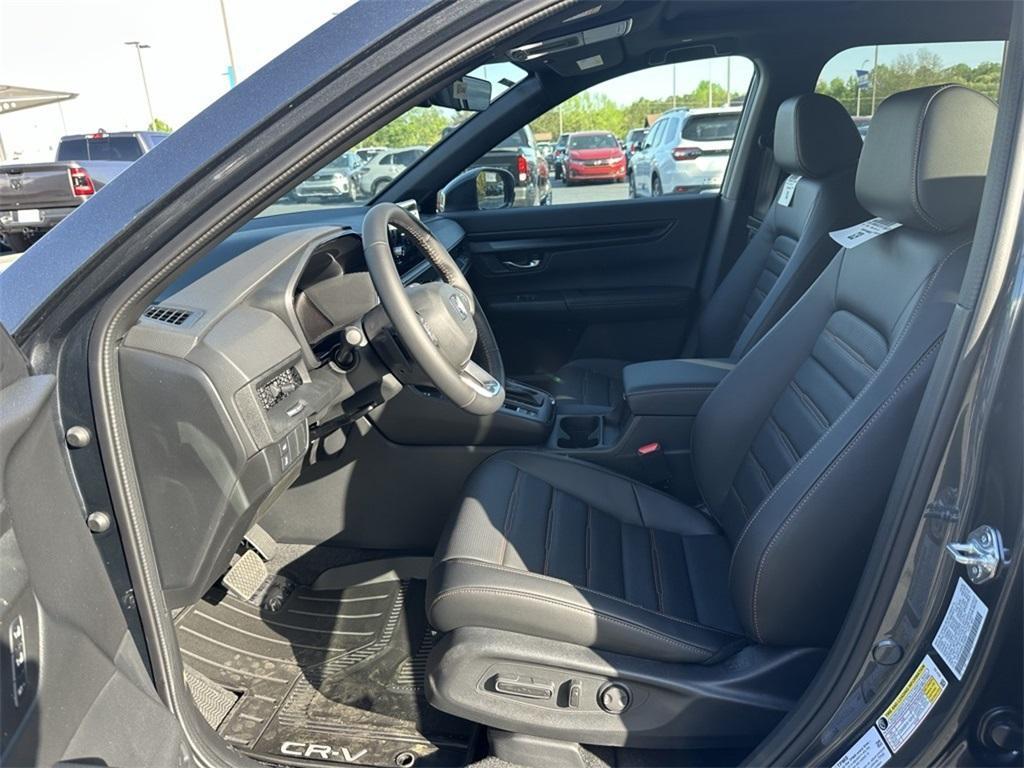 new 2025 Honda CR-V Hybrid car, priced at $36,045