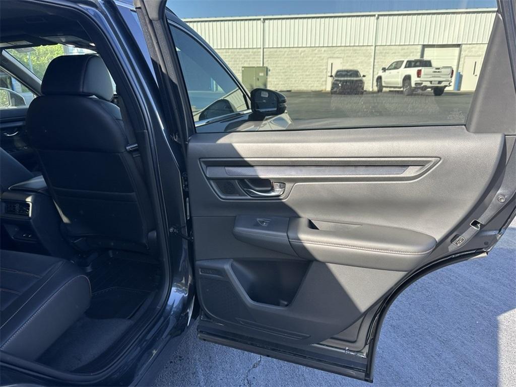 new 2025 Honda CR-V Hybrid car, priced at $36,045