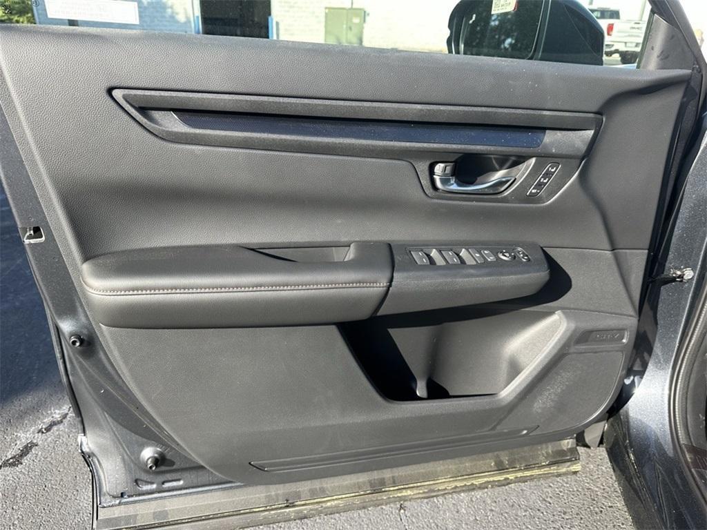 new 2025 Honda CR-V Hybrid car, priced at $36,045