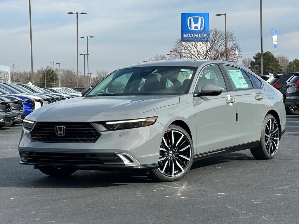 new 2025 Honda Accord Hybrid car, priced at $38,600