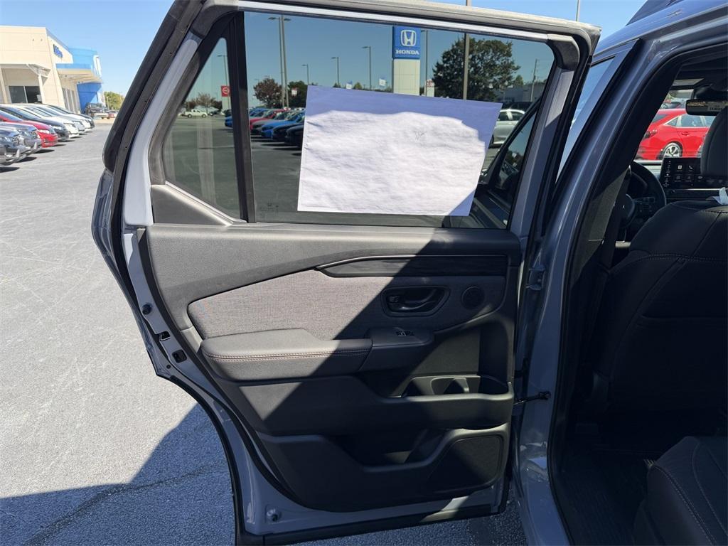 new 2026 Honda Passport car, priced at $50,485
