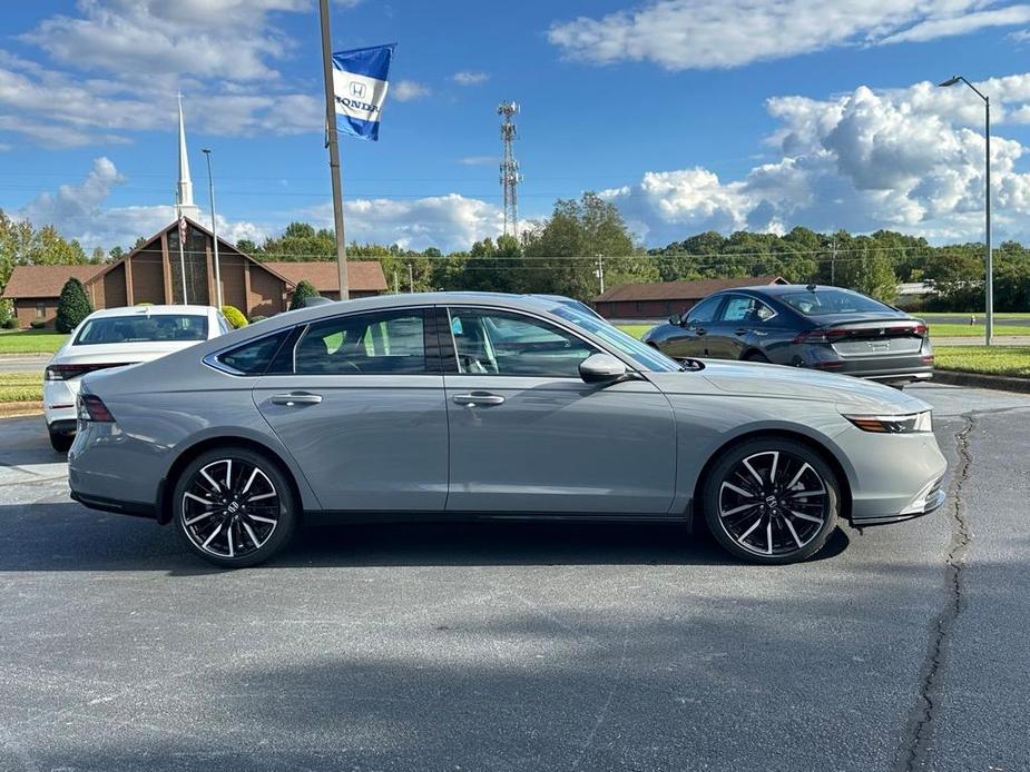 new 2024 Honda Accord Hybrid car, priced at $37,190