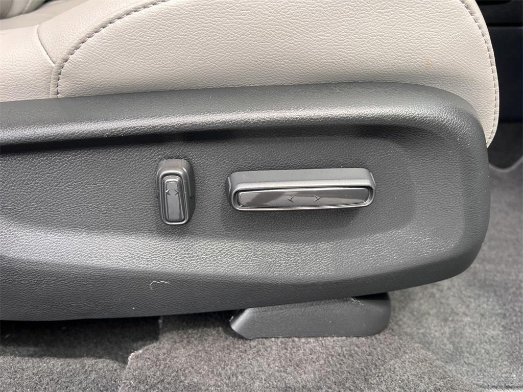 used 2020 Honda CR-V car, priced at $25,250