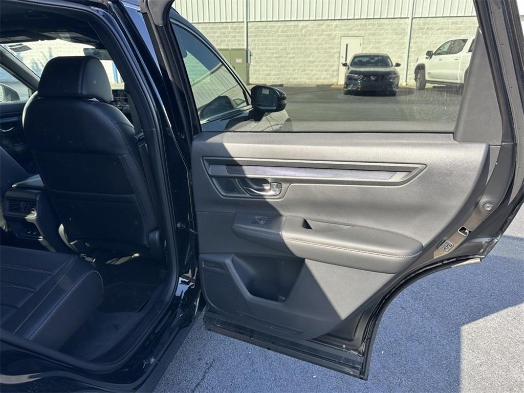 new 2025 Honda CR-V Hybrid car, priced at $37,545