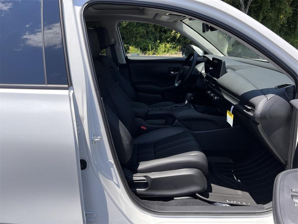 new 2026 Honda HR-V car, priced at $29,900