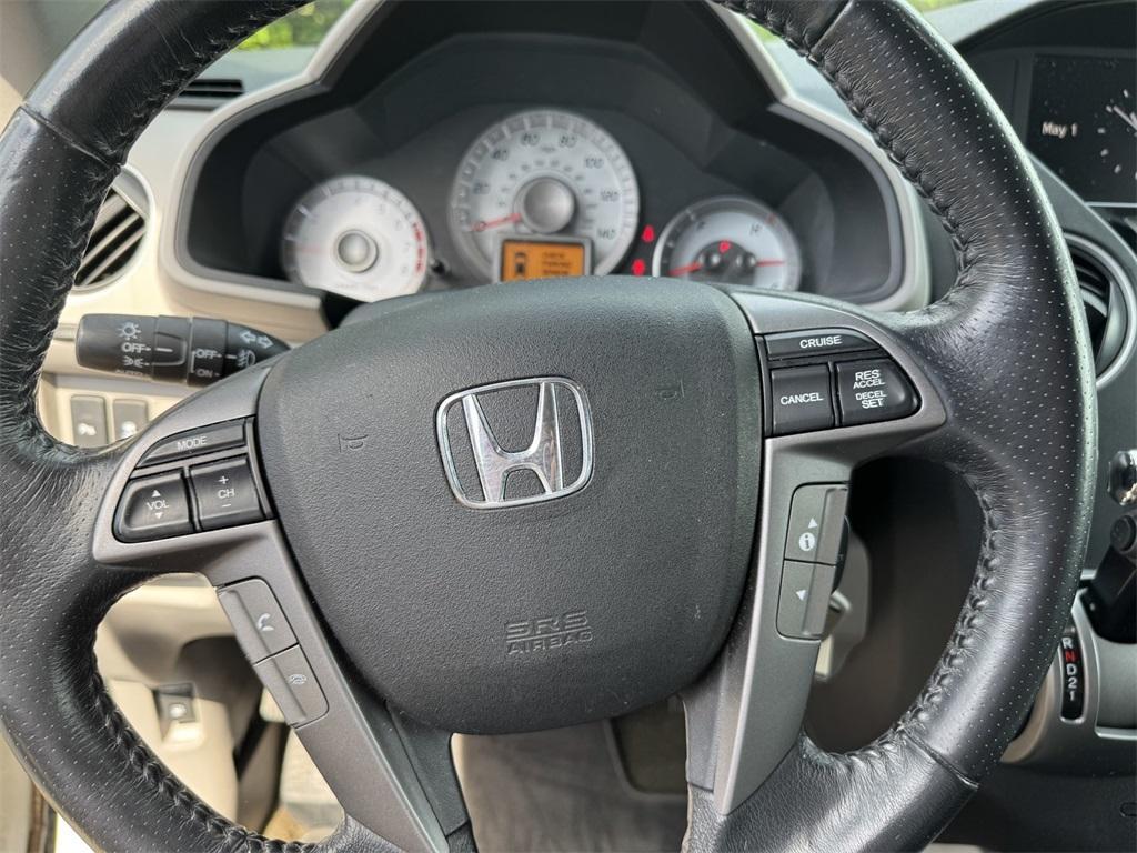 used 2013 Honda Pilot car, priced at $7,750