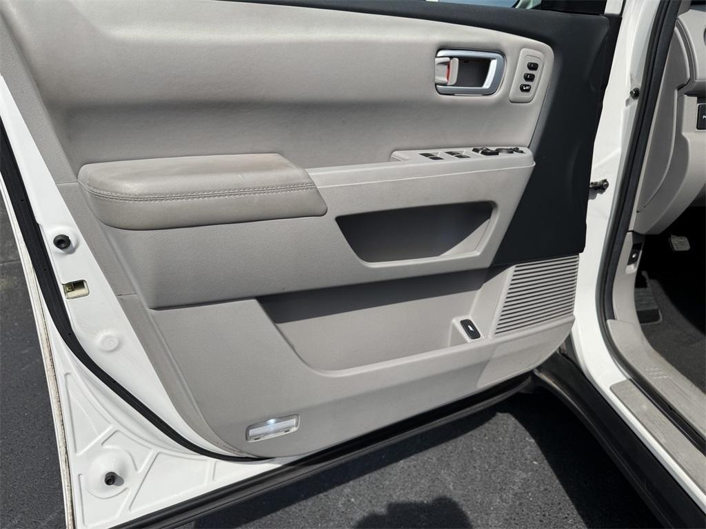 used 2013 Honda Pilot car, priced at $7,750