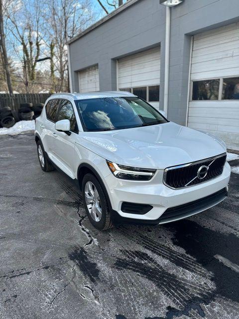 used 2022 Volvo XC40 car, priced at $29,995