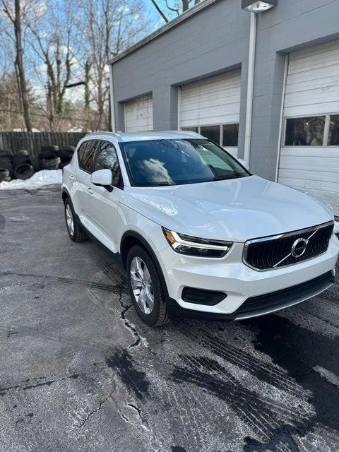 used 2022 Volvo XC40 car, priced at $29,995