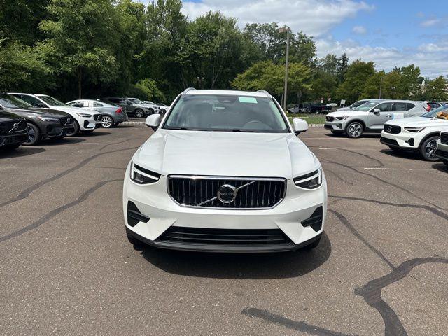 new 2025 Volvo XC40 car, priced at $46,015