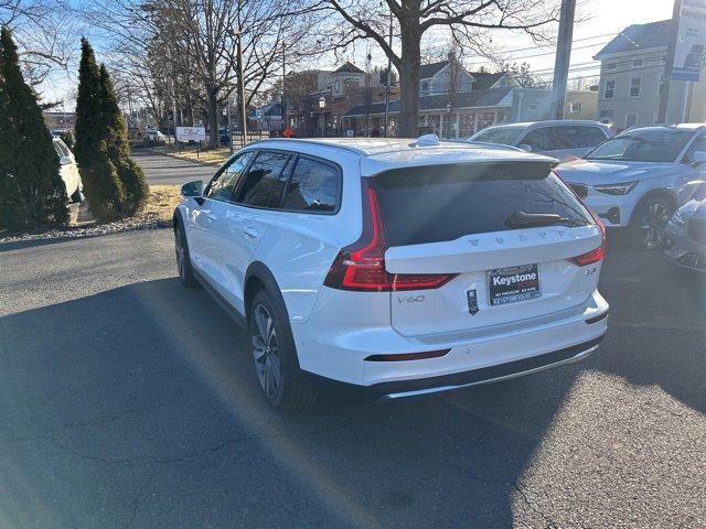new 2024 Volvo V60 Cross Country car, priced at $54,155