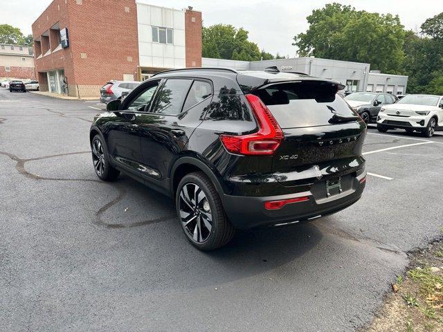 new 2025 Volvo XC40 car, priced at $51,040