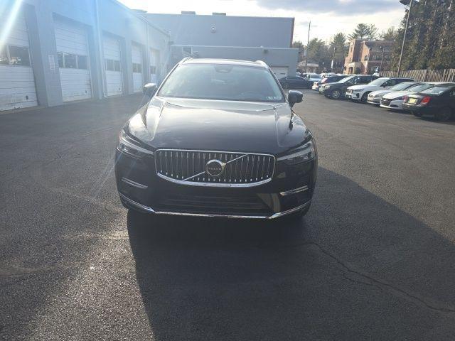 used 2022 Volvo XC60 car, priced at $37,995