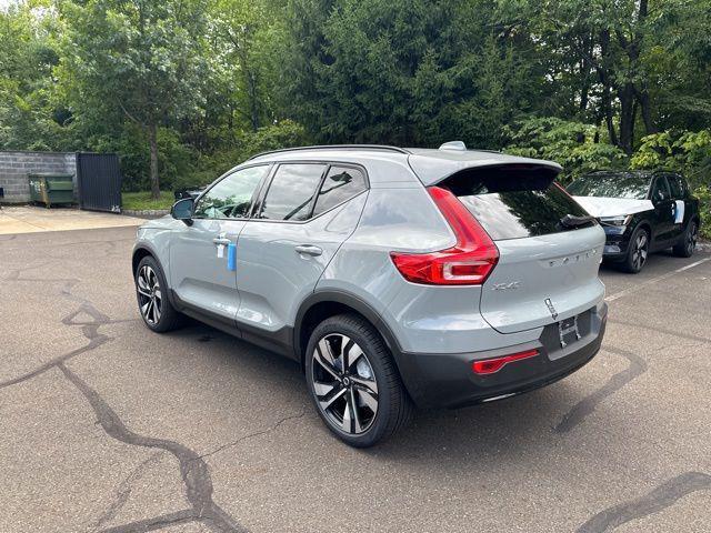 new 2025 Volvo XC40 car, priced at $51,550