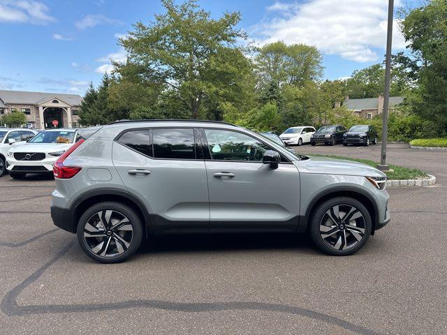 new 2025 Volvo XC40 car, priced at $51,550