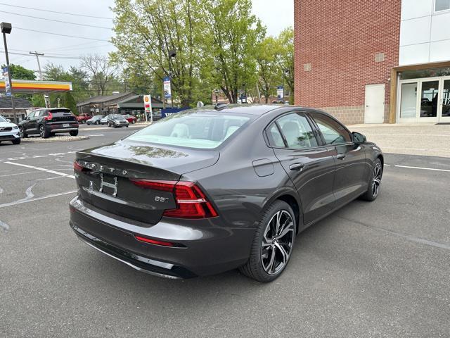 new 2024 Volvo S60 car, priced at $44,495