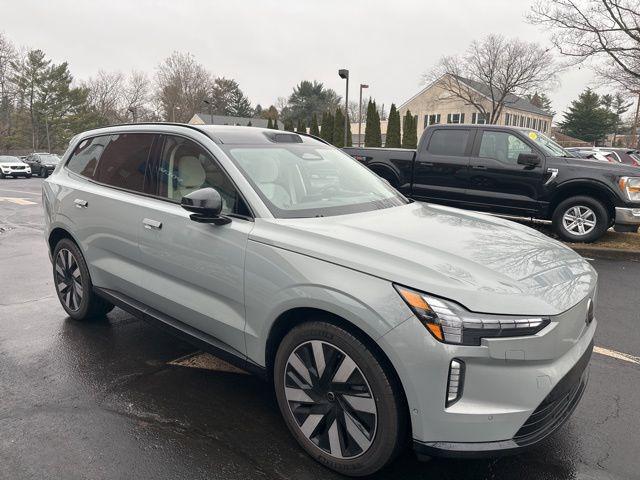 new 2025 Volvo EX90 car, priced at $85,640