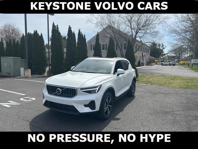 new 2024 Volvo XC40 car, priced at $43,845