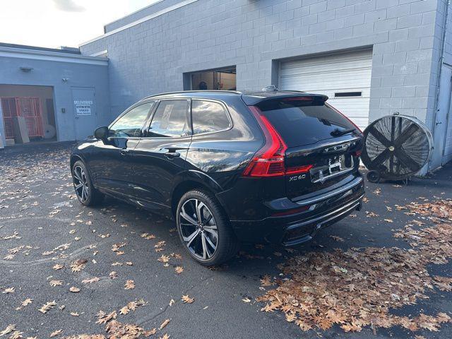 new 2025 Volvo XC60 car, priced at $60,425