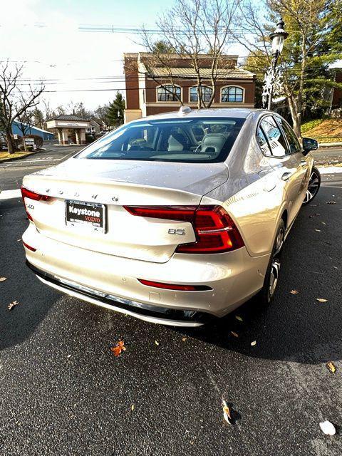 new 2024 Volvo S60 car, priced at $44,345