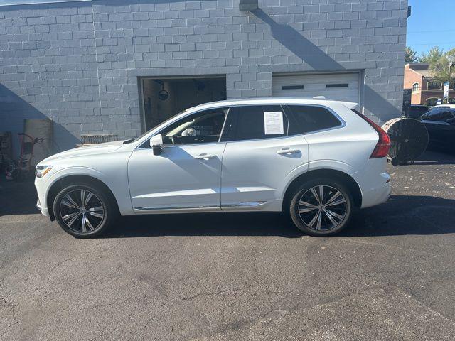 used 2022 Volvo XC60 car, priced at $35,526