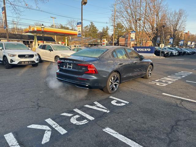 new 2024 Volvo S60 car, priced at $44,080