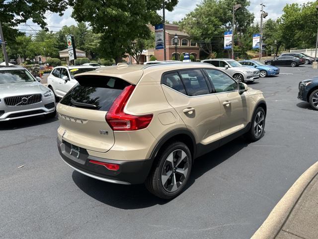 new 2025 Volvo XC40 car, priced at $47,750