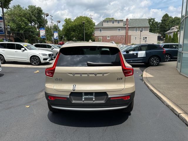 new 2025 Volvo XC40 car, priced at $47,750