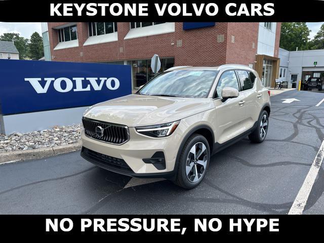 new 2025 Volvo XC40 car, priced at $47,750